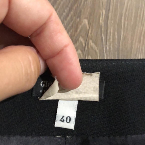 Authentic GIORGIO ARMANI Mini Pencil Skirt - Made in Italy - Picture 3 of 9